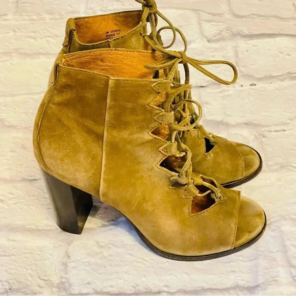 FRYE Women's Gabby Ghillie Block Heel Sandal Peep Toe Lace Up Bootie - Picture 2 of 15